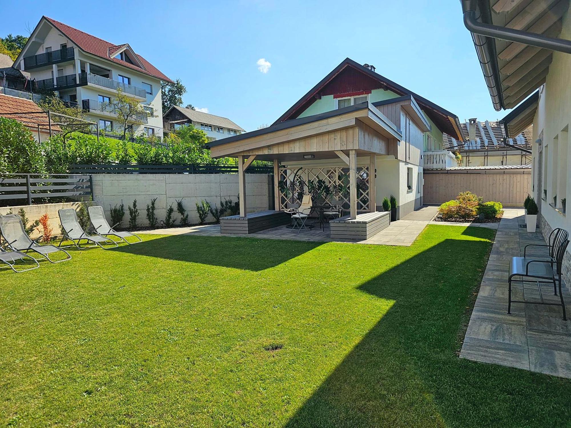Prima Countryside Apartments Zirovnica Eksteriør billede